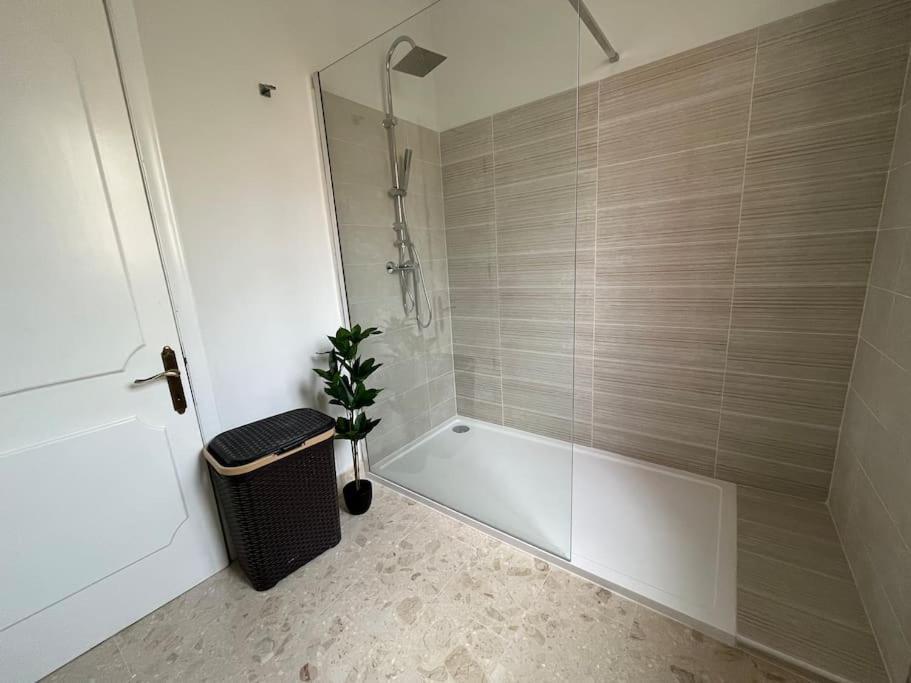 Seaview 3 Bedroom Apartment In Sliema Esterno foto